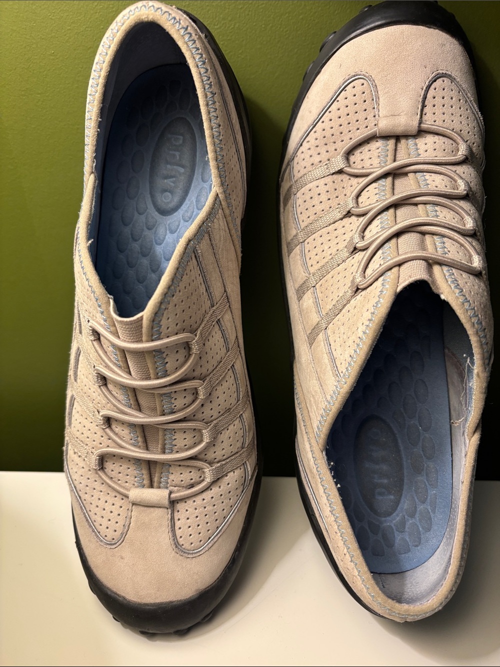 NEW Privo by Clark’s Women's Casual Perforated Slip-On Sneakers in Beige